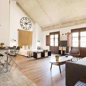 https://santiago-premium-loft-iii.hotelsinnerja.org